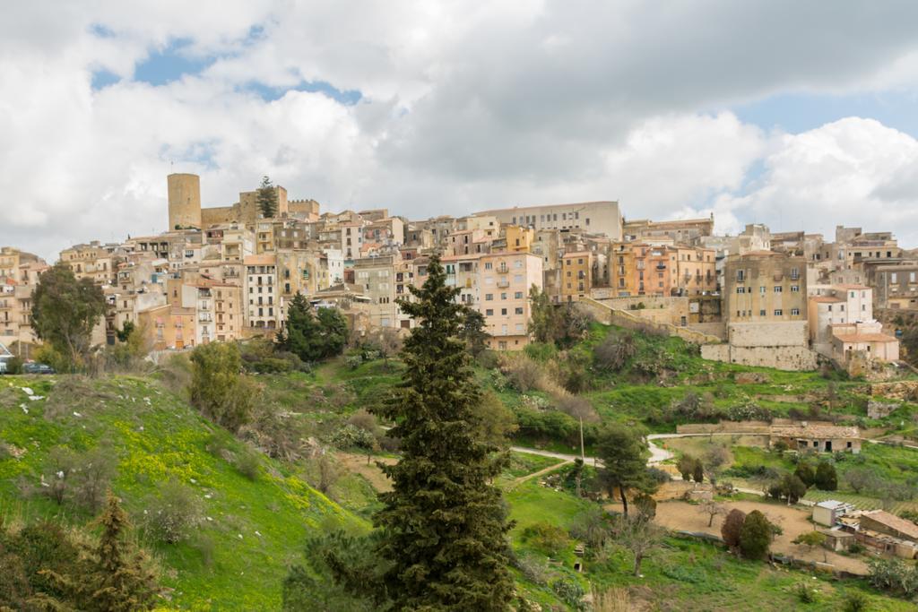 Halicia Vacanze Salemi Экстерьер фото